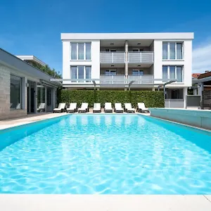Apartman Sunadria, Kozino